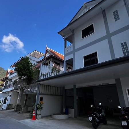 M&N Guesthouse Kata Buitenkant foto