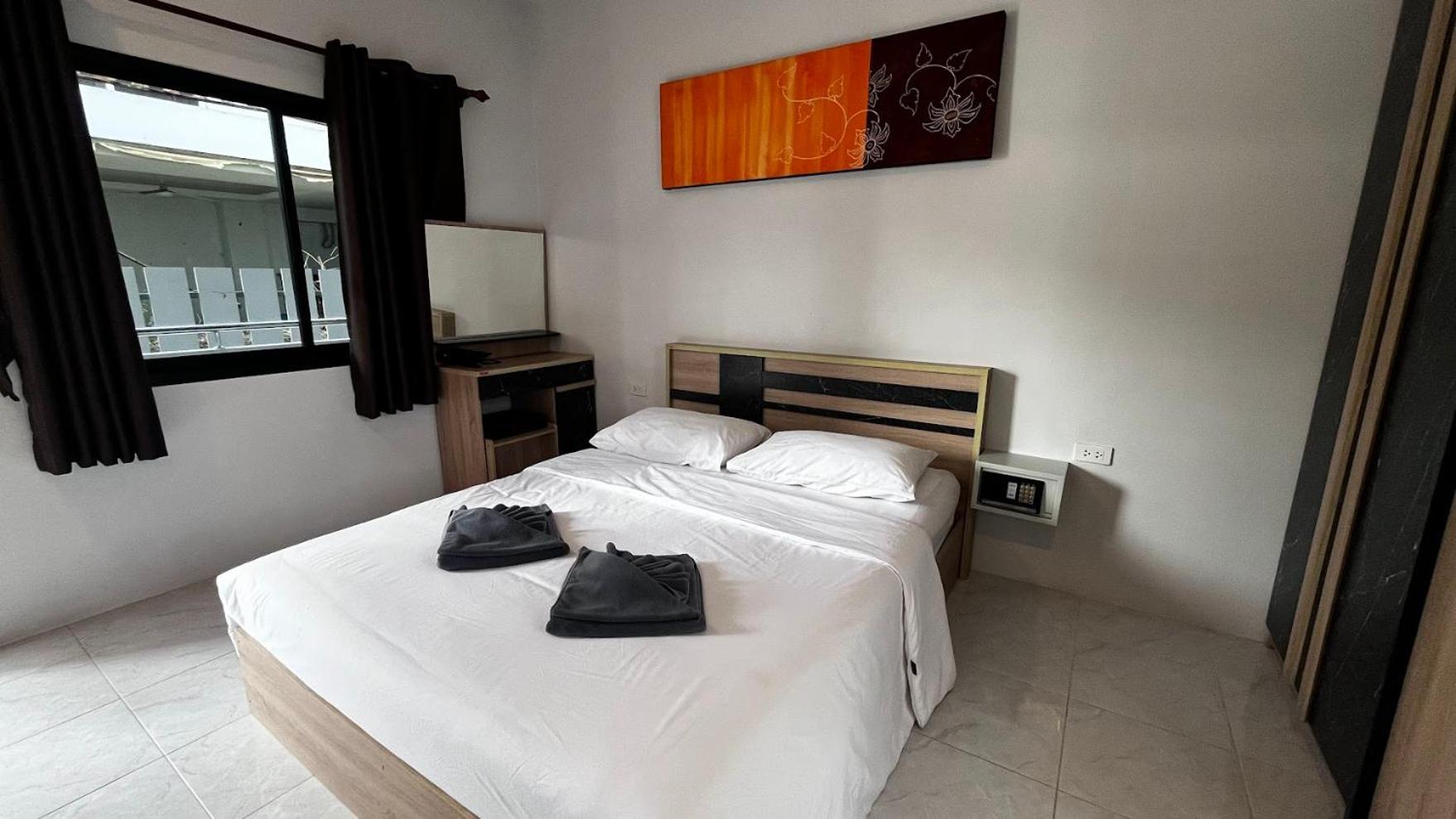 M&N Guesthouse Kata Buitenkant foto